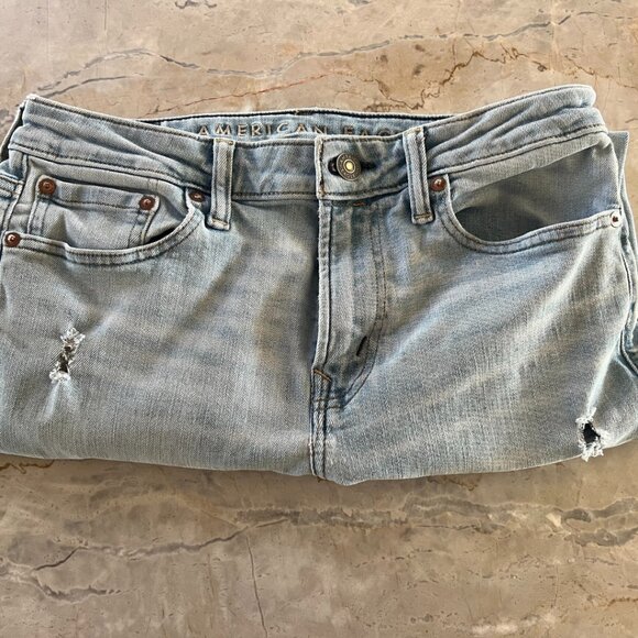 AE AirFlex+ Temp Tech Athletic Skinny cut with light distressing - Picture 4 of 7